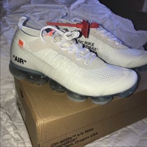 Off White x Nike Air VaporMax Sneaker